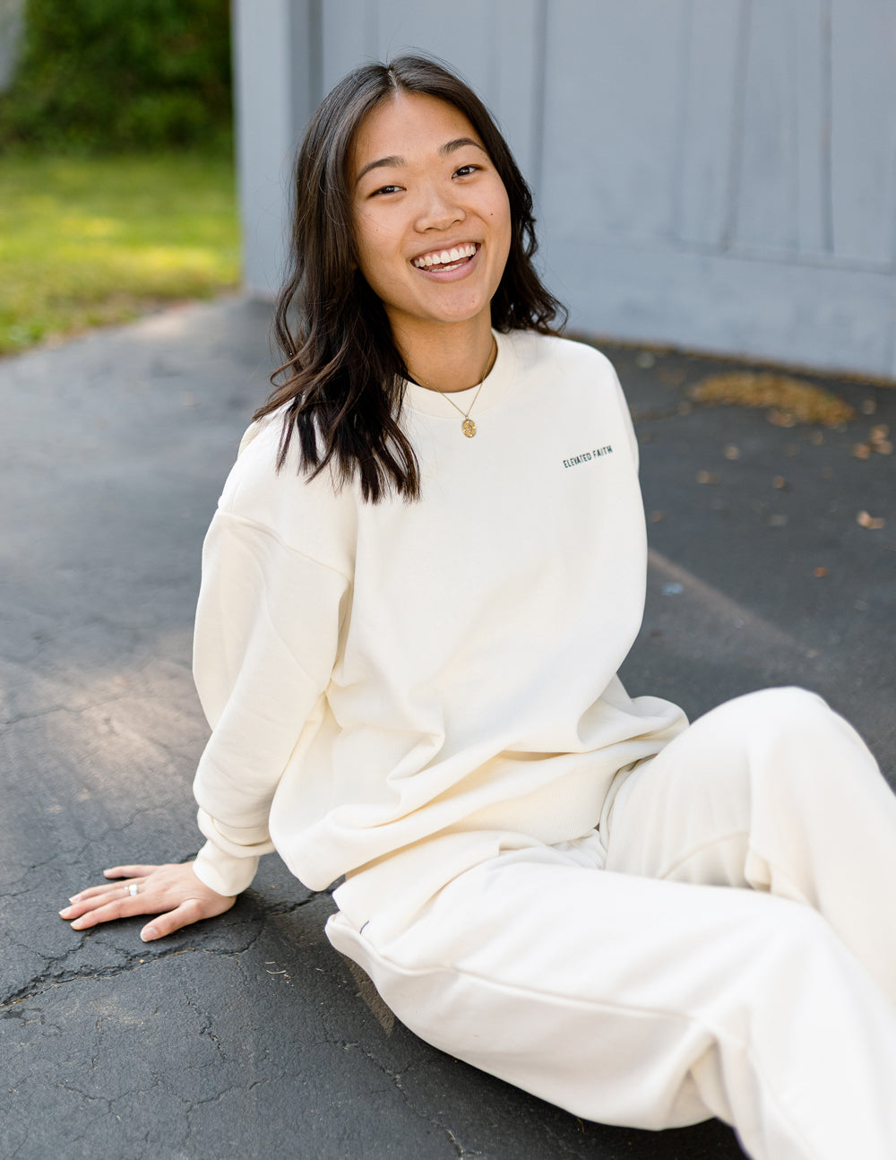Basics White Sand Unisex Crewneck