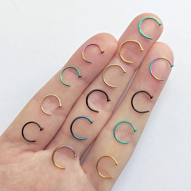 20G 5/16 Green Anodized Titanium Flat Disc Nose Hoop